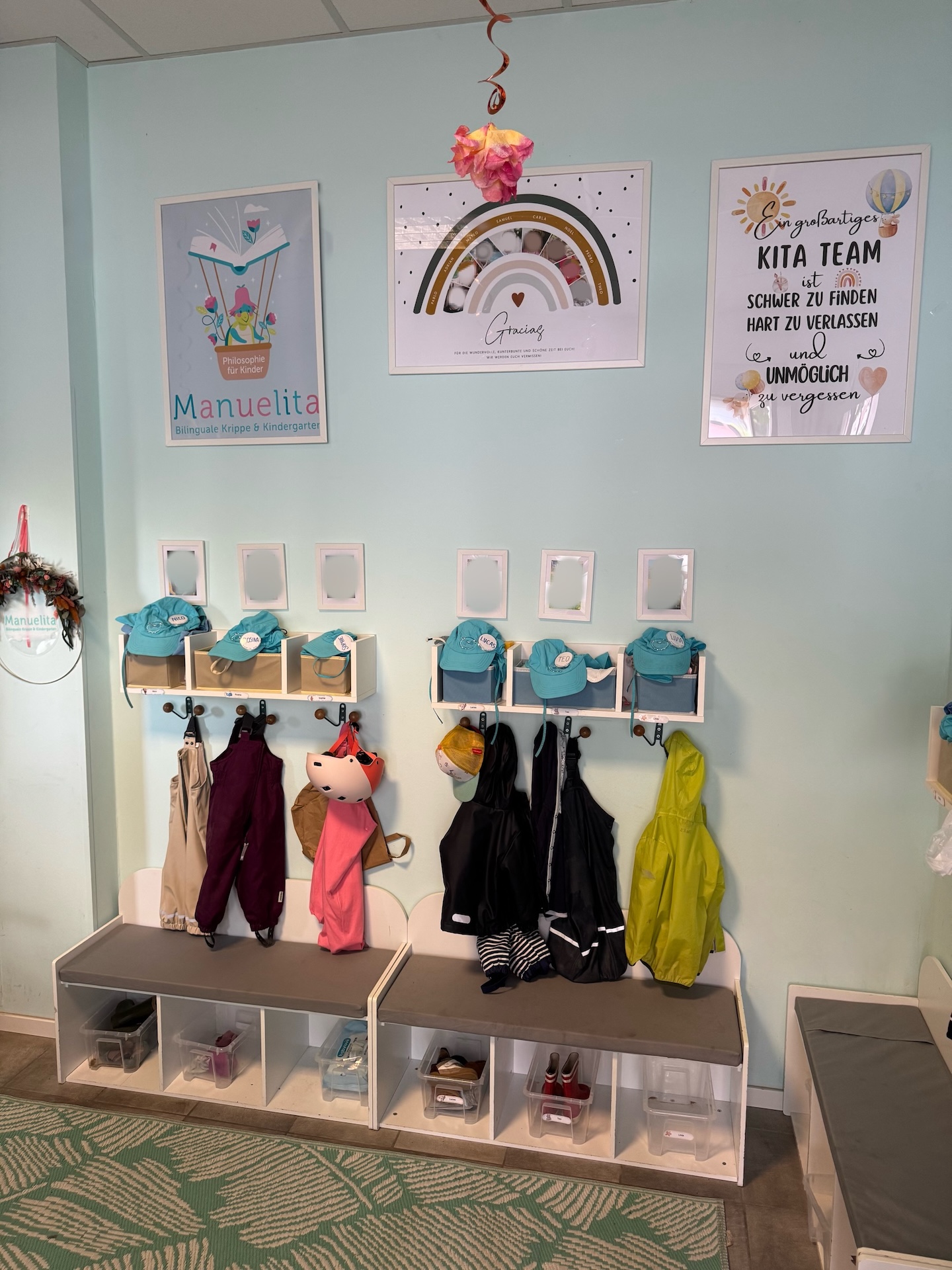 Manuelita Krippe Garderobe
